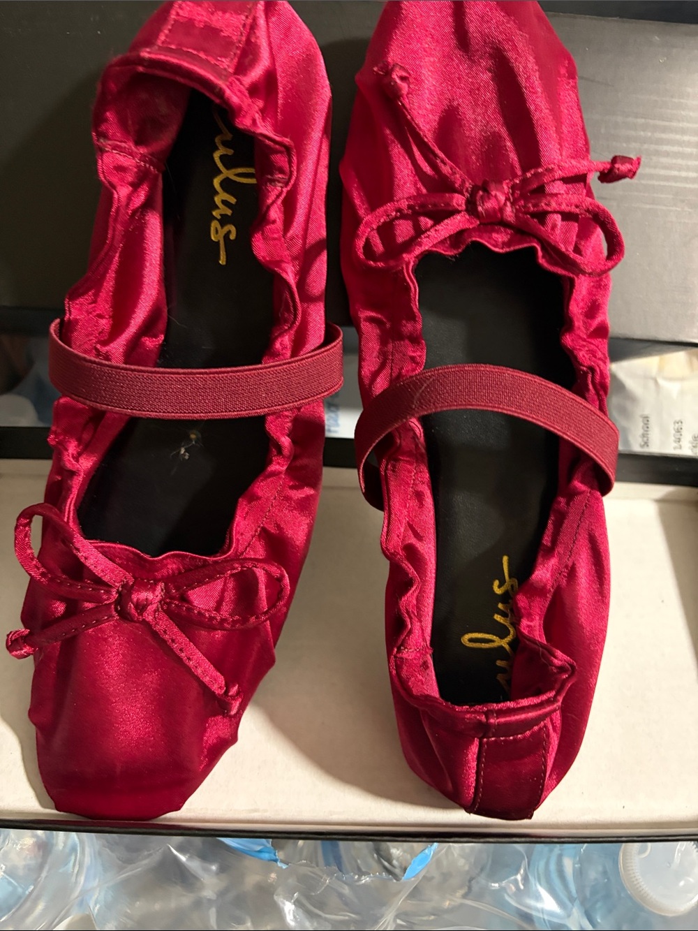 Lulus Ladies Satin Ballet Flats with Bow - Red